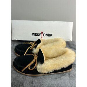 Minnetonka Alpine Sheepskin Slipper black, women’s sz 5 NIB
